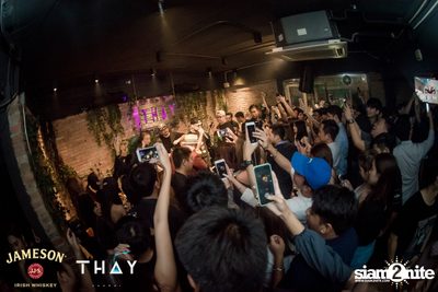 Thay Days กับ Ur Boy TJ ที่ เท เอกมัย — photo 113