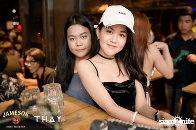 Thay Days กับ Greasy Cafe ที่ เท เอกมัย — photo 15