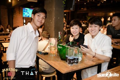 Thay Days กับ Greasy Cafe ที่ เท เอกมัย — photo 20