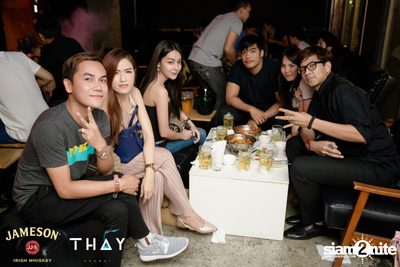 Thay Days กับ Greasy Cafe ที่ เท เอกมัย — photo 24