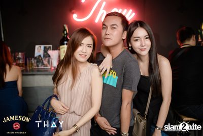 Thay Days กับ Greasy Cafe ที่ เท เอกมัย — photo 25