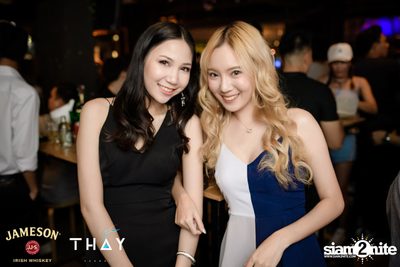 Thay Days กับ Greasy Cafe ที่ เท เอกมัย — photo 26