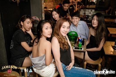 Thay Days กับ Greasy Cafe ที่ เท เอกมัย — photo 28