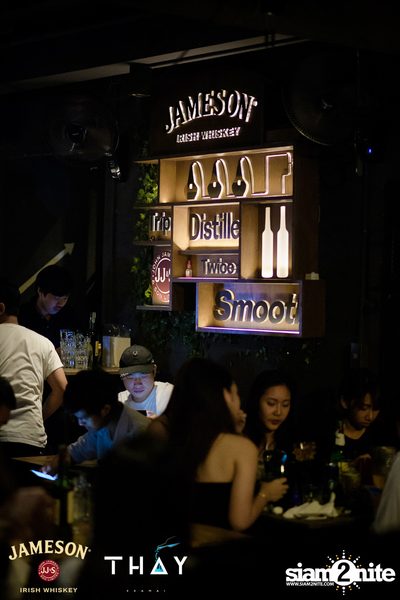 Thay Days กับ Greasy Cafe ที่ เท เอกมัย — photo 33