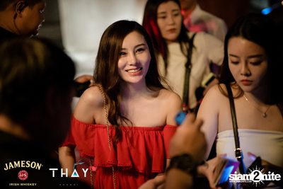 Thay Days กับ Greasy Cafe ที่ เท เอกมัย — photo 35