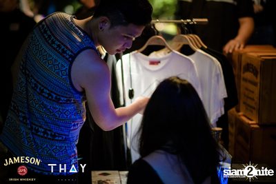 Thay Days กับ Greasy Cafe ที่ เท เอกมัย — photo 36