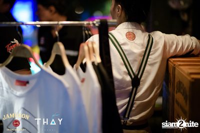 Thay Days กับ Greasy Cafe ที่ เท เอกมัย — photo 37