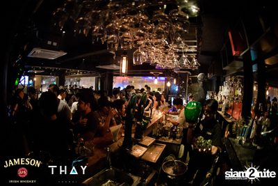 Thay Days กับ Greasy Cafe ที่ เท เอกมัย — photo 52