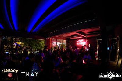 Thay Days กับ Greasy Cafe ที่ เท เอกมัย — photo 53