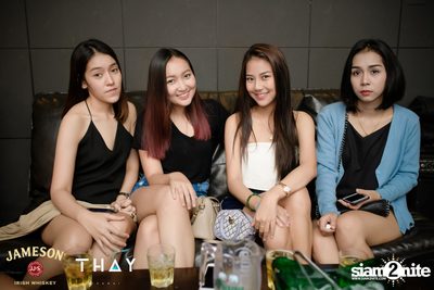 Thay Days กับ Greasy Cafe ที่ เท เอกมัย — photo 55