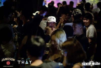 Thay Days กับ Greasy Cafe ที่ เท เอกมัย — photo 68