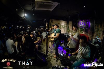 Thay Days กับ Greasy Cafe ที่ เท เอกมัย — photo 70