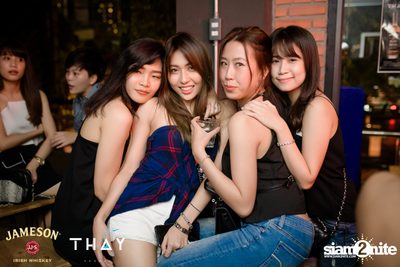 Thay Days กับ Greasy Cafe ที่ เท เอกมัย — photo 87