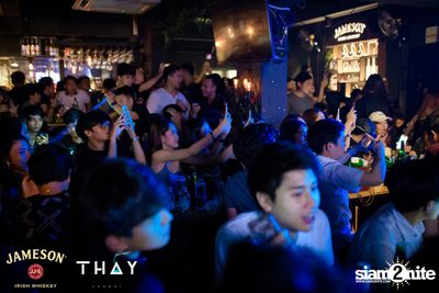 Thay Days กับ Greasy Cafe ที่ เท เอกมัย — photo 102
