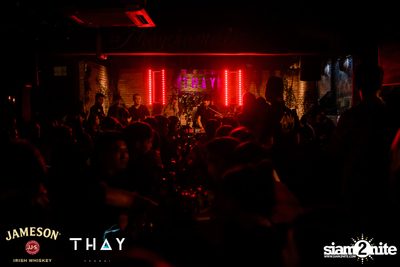 Thay Days กับ Greasy Cafe ที่ เท เอกมัย — photo 107