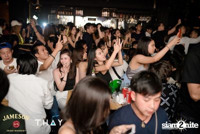 Thay Days กับ Greasy Cafe ที่ เท เอกมัย — photo 110