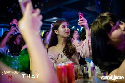 Thay Days กับ Greasy Cafe ที่ เท เอกมัย — photo 113
