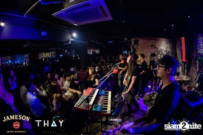 Thay Days กับ Greasy Cafe ที่ เท เอกมัย — photo 126