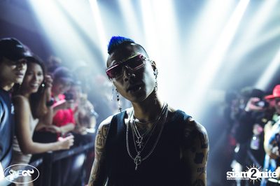 BEAM x Sneakavilla x 9face Present Reminisce Party — photo 169