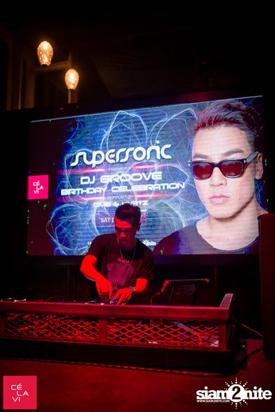 Supersonic Saturdays กับ Groove, Ome & Knatz ที่ เซ ลา วี — photo 1