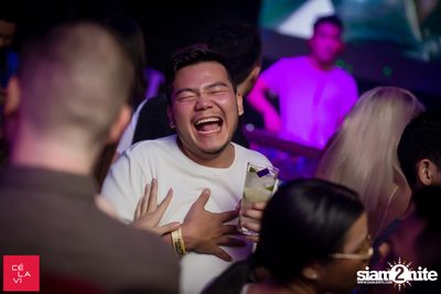 Supersonic Saturdays กับ Groove, Ome & Knatz ที่ เซ ลา วี — photo 75