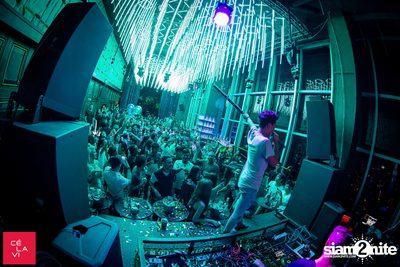 Supersonic Saturdays กับ Groove, Ome & Knatz ที่ เซ ลา วี — photo 84