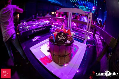 Supersonic Saturdays กับ Groove, Ome & Knatz ที่ เซ ลา วี — photo 86
