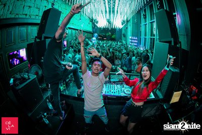 Supersonic Saturdays กับ Groove, Ome & Knatz ที่ เซ ลา วี — photo 105