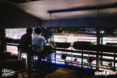 Friday Night at Wine Republic Thonglor — photo 3