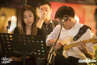Friday Night at Wine Republic Thonglor — photo 37