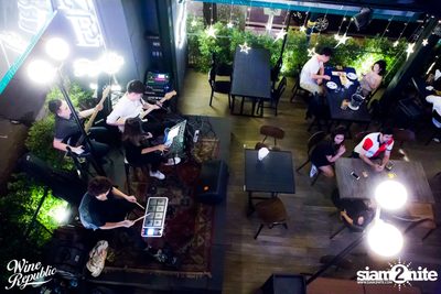 Friday Night at Wine Republic Thonglor — photo 47