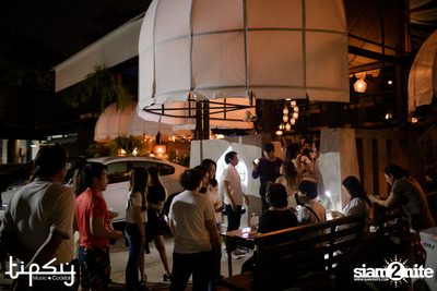 Tipsy Vintage Night with Two Popetorn at Tipsy Bkk — photo 5