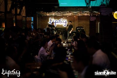 Tipsy Vintage Night with Two Popetorn at Tipsy Bkk — photo 29