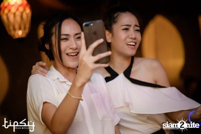 Tipsy Vintage Night with Two Popetorn at Tipsy Bkk — photo 141