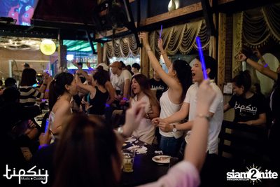 Tipsy Vintage Night with Two Popetorn at Tipsy Bkk — photo 144