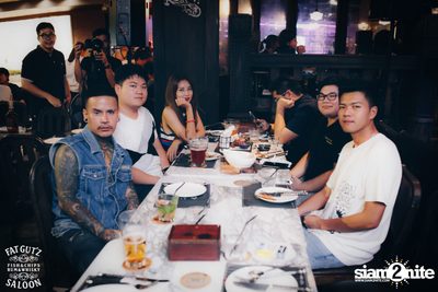 Maew Chirasak ที่ แฟท กัทซ์ อีสต์วิลล์ — photo 2
