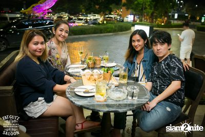 Maew Chirasak ที่ แฟท กัทซ์ อีสต์วิลล์ — photo 10