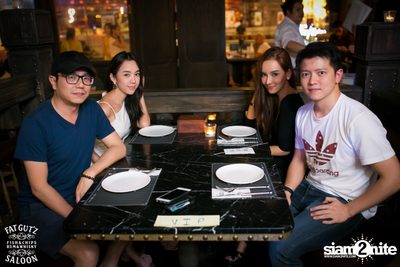 Maew Chirasak ที่ แฟท กัทซ์ อีสต์วิลล์ — photo 27