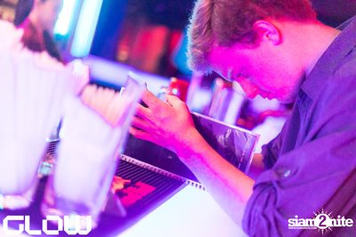 Sebastian Bayne [If? Records, AU] at GLOW — photo 19