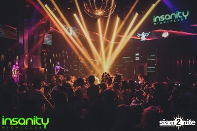 Halloween กับ KSHMR และ Trentino ที่ อินเซนิตี้ ไนท์คลับ — photo 27