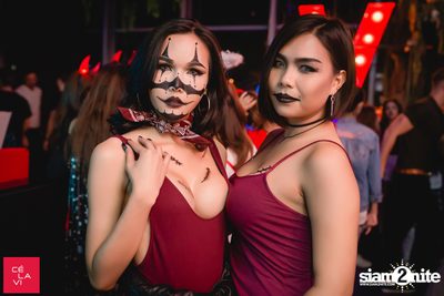 Monster's Ball ที่ เซ ลา วี — photo 79