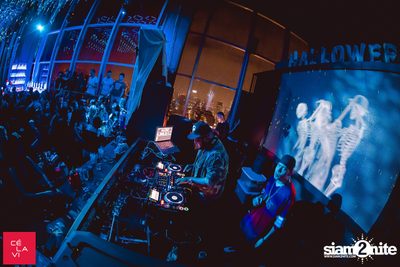 Monster's Ball ที่ เซ ลา วี — photo 130