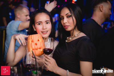 Monster's Ball ที่ เซ ลา วี — photo 133