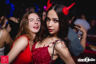 Monster's Ball ที่ เซ ลา วี — photo 139