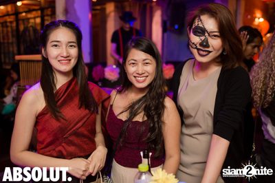 Dia de Los Muertos - Halloween Party at Revolucion Cocktail — photo 14