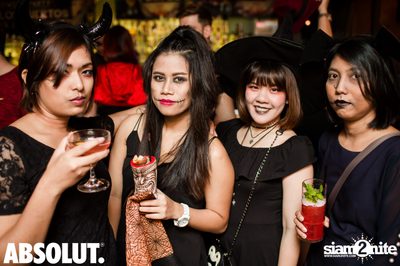 Dia de Los Muertos - Halloween Party at Revolucion Cocktail — photo 20