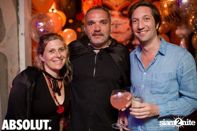 Dia de Los Muertos - Halloween Party at Revolucion Cocktail — photo 23