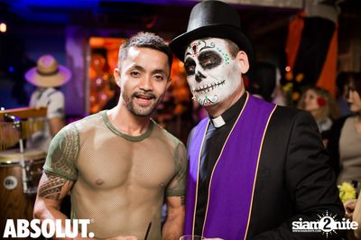 Dia de Los Muertos - Halloween Party at Revolucion Cocktail — photo 26
