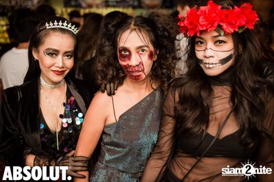 Dia de Los Muertos - Halloween Party at Revolucion Cocktail — photo 34