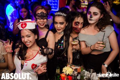 Dia de Los Muertos - Halloween Party at Revolucion Cocktail — photo 66